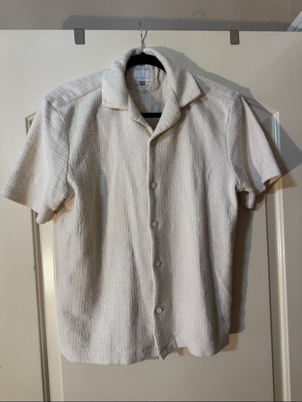 Cactus Man Ricky Singh Men's Short-Sleeve Textured Button-Down Shirt - Cream M